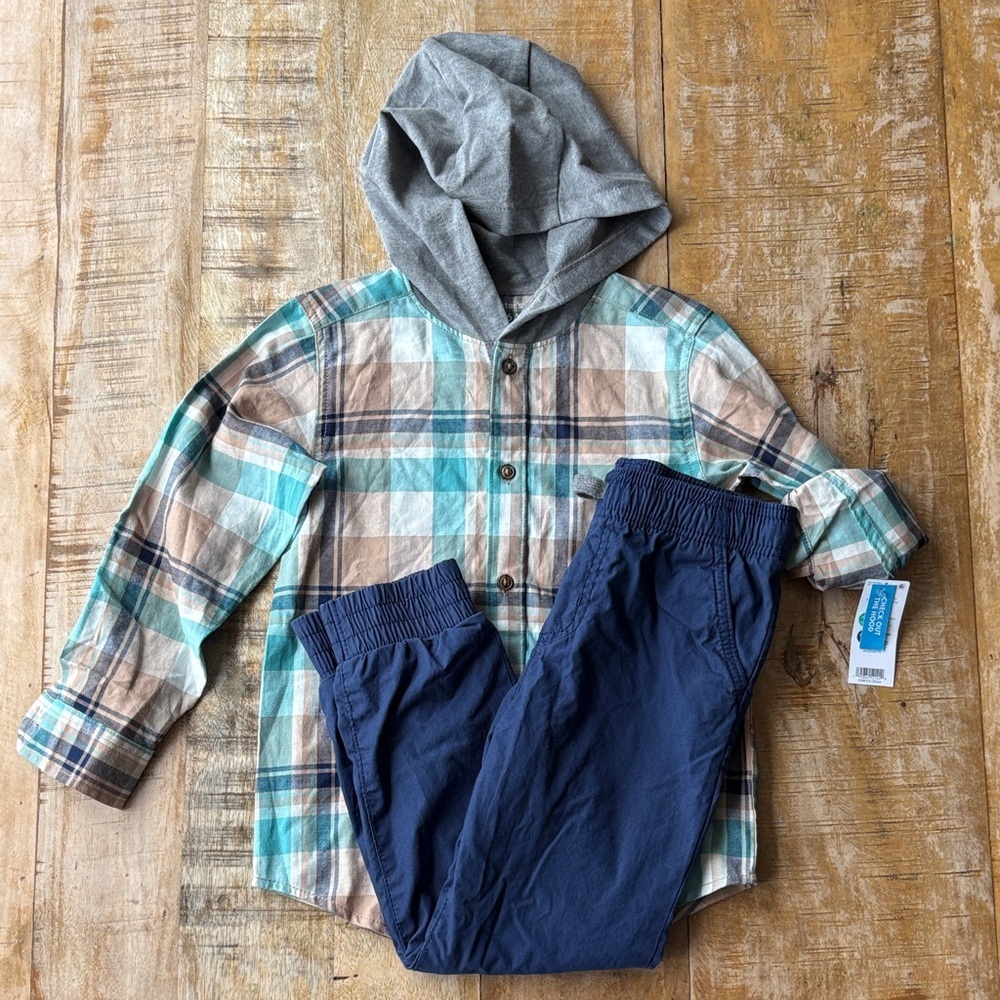 NWT Carter’s Boys Outfit size 6